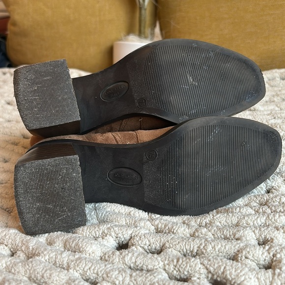 Anne Klein suede boots - Picture 9 of 13